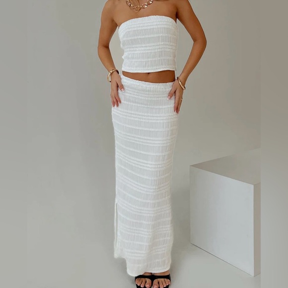 NWT 2-Piece Skirt Set - Picture 4 of 6